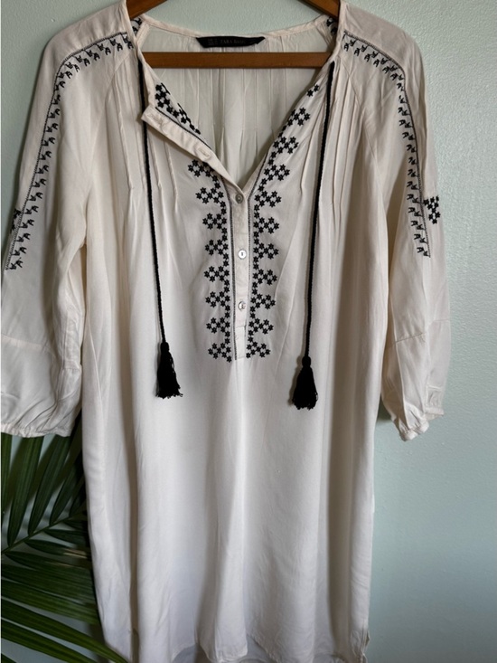 Zara Dresses & Skirts - Zara Cream Midi Dress with Black Embroidery and Tassels